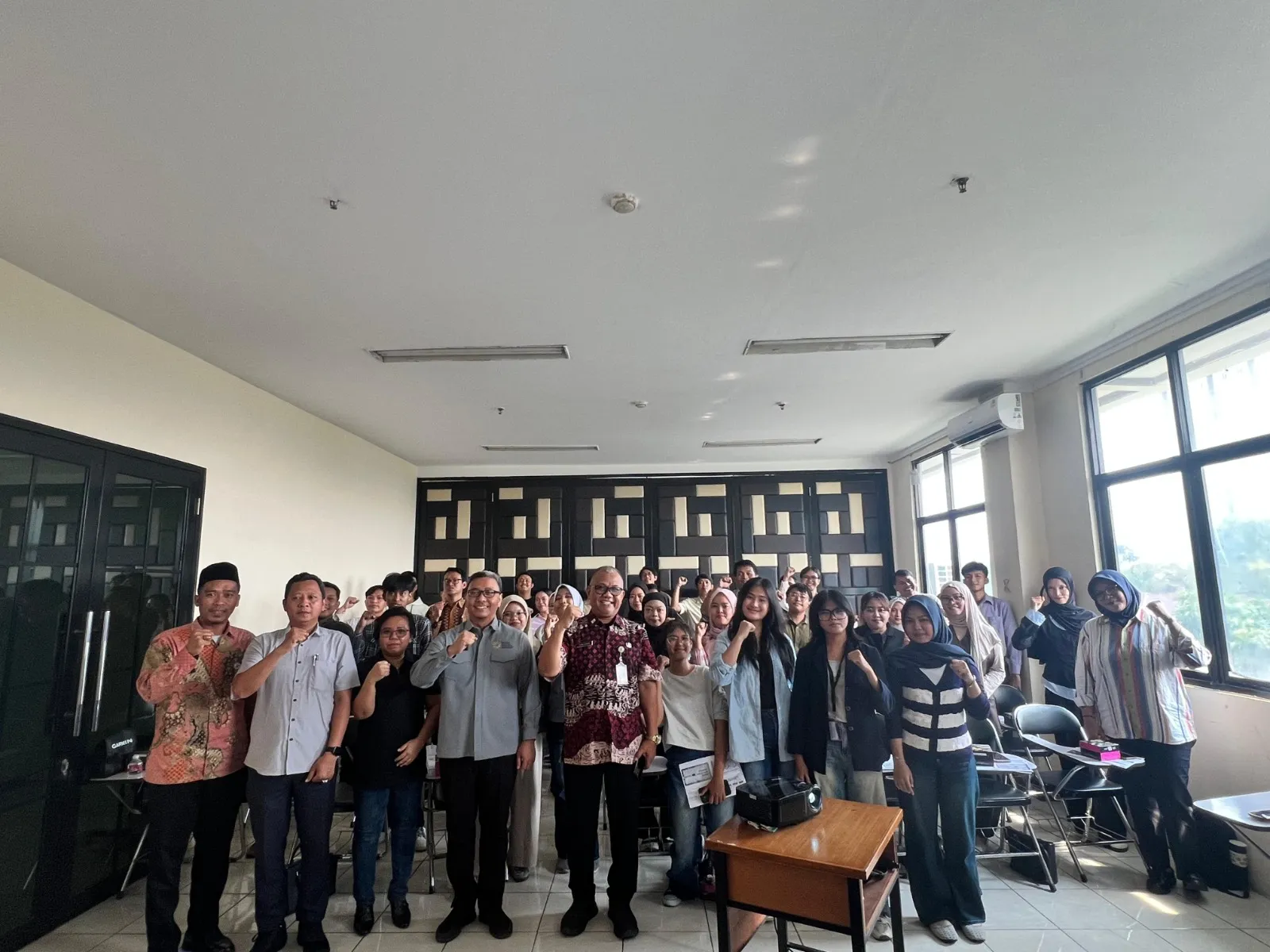 Sosialisasi Migrasi Aman, BP3MI Banten Bekali Pencari Kerja Kota Tangerang Informasi Kerja Luar Negeri